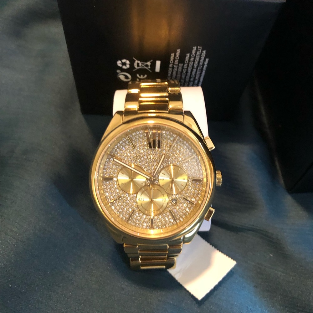 Women’s watch brand new